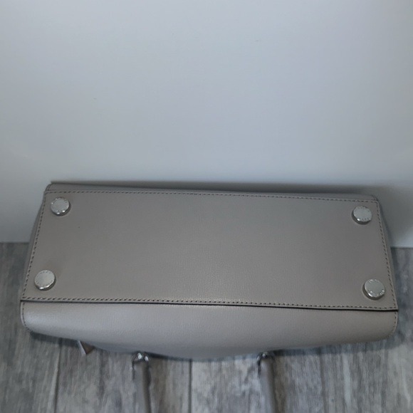 Michael Kors Ellis Satchel - Picture 4 of 10